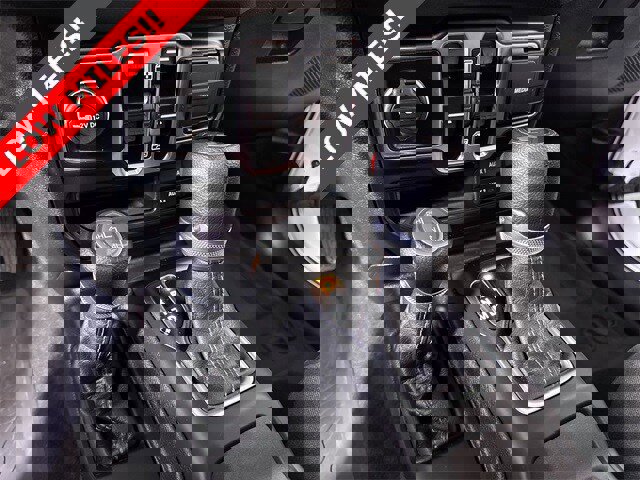 Used 2024 Jeep Wrangler Sport S image 16