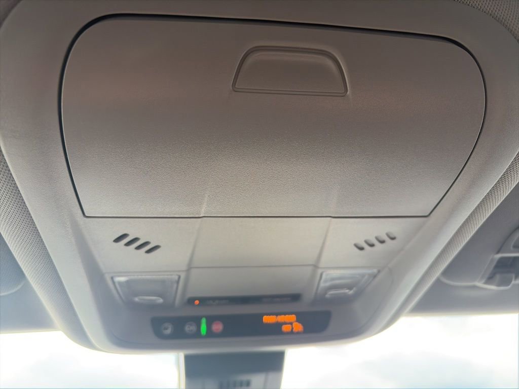 Certified 2024 Chevrolet Equinox LT w/ LPO, Floor Liner Package image 41