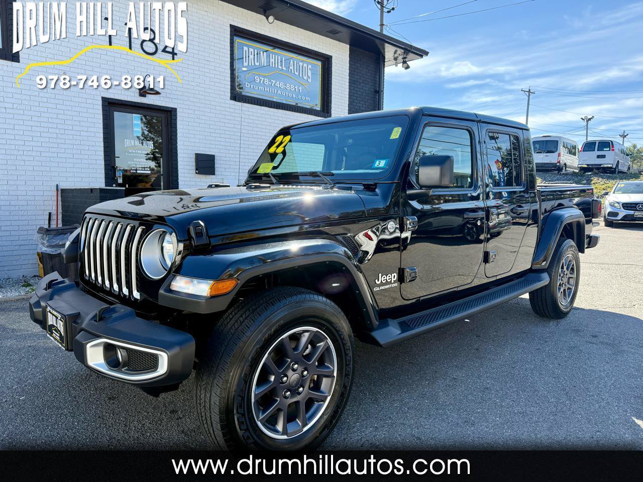 Used 2022 Jeep Gladiator Overland w/ Popular Equipment Package AWD/4WD image 1