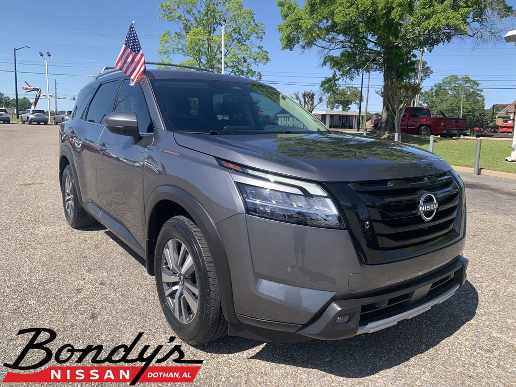 Used 2023 Nissan Pathfinder SL w/ Lighting Package (N92) FWD image 1