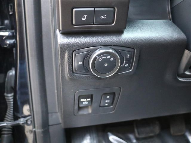 Used 2021 Ford Expedition Limited image 30