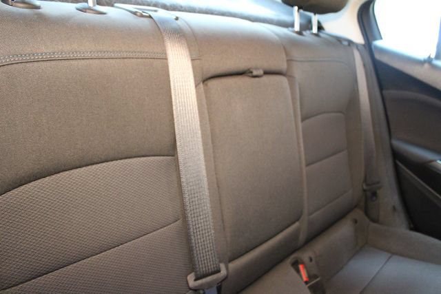 Used 2018 Chevrolet Cruze LT FWD image 14