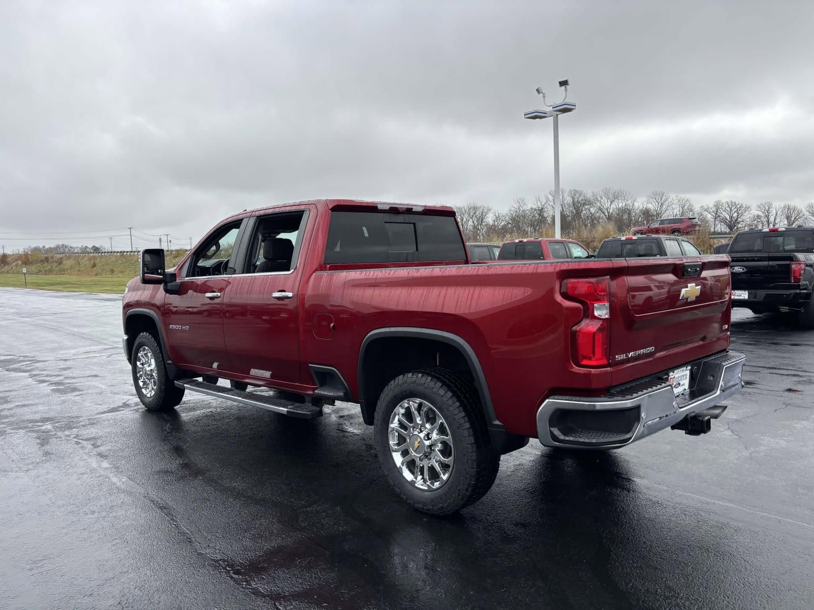 Used 2024 Chevrolet Silverado 2500 LTZ w/ LTZ Premium Package image 7