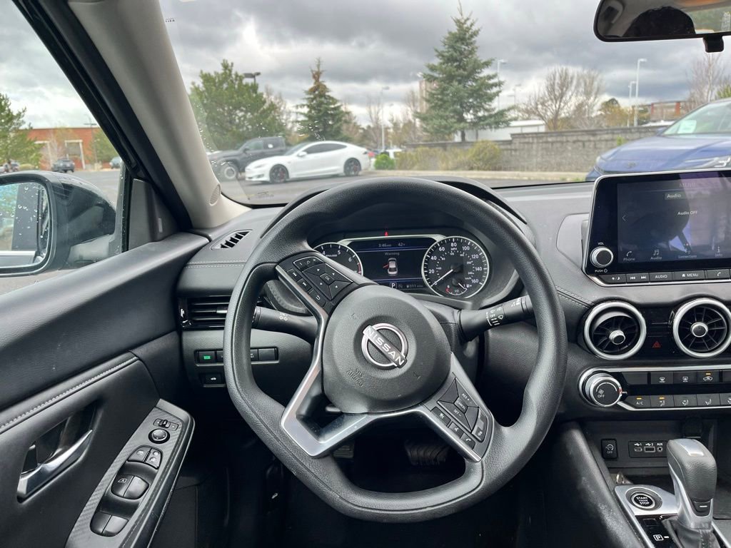 Used 2025 Nissan Sentra SV image 19
