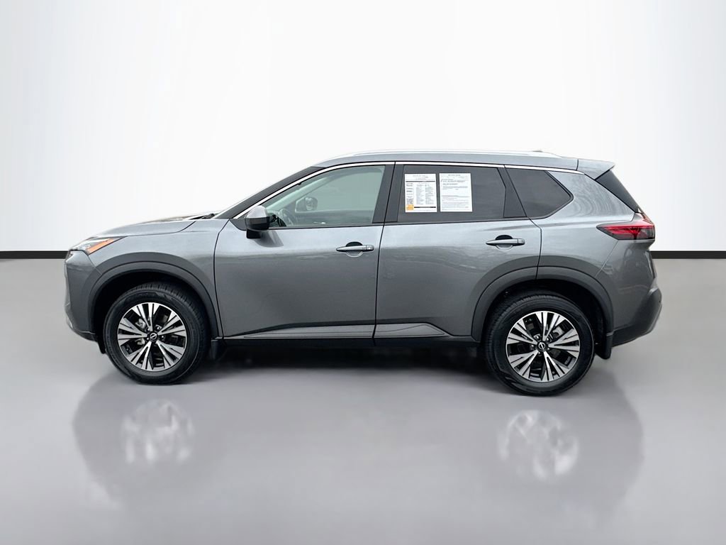Used 2023 Nissan Rogue SV w/ SV Premium B Package image 4