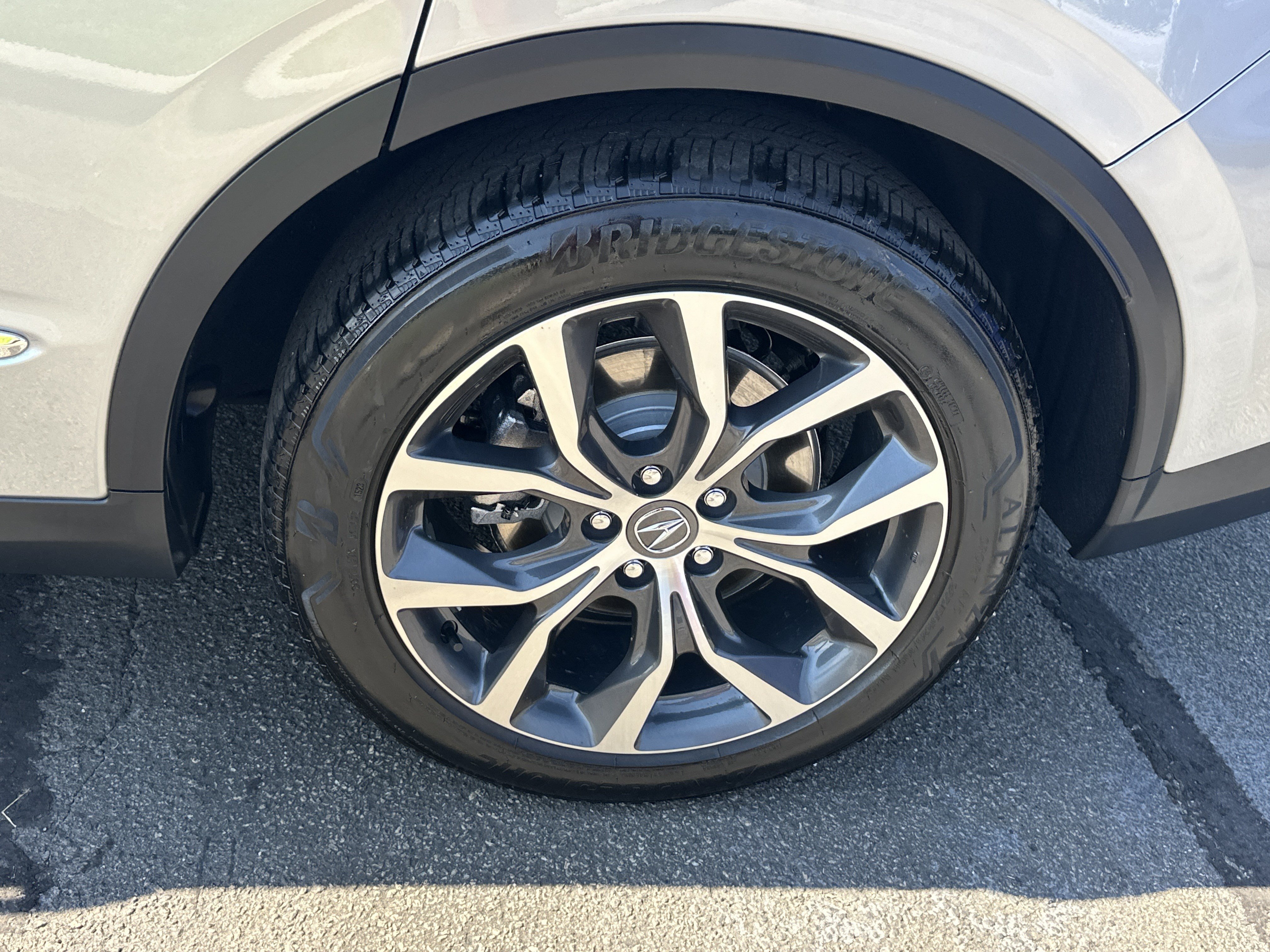 Certified 2024 Acura MDX w/ Technology Package FWD image 23