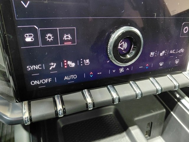 Certified 2024 GMC Acadia AT4 w/ Super Cruise Package image 36