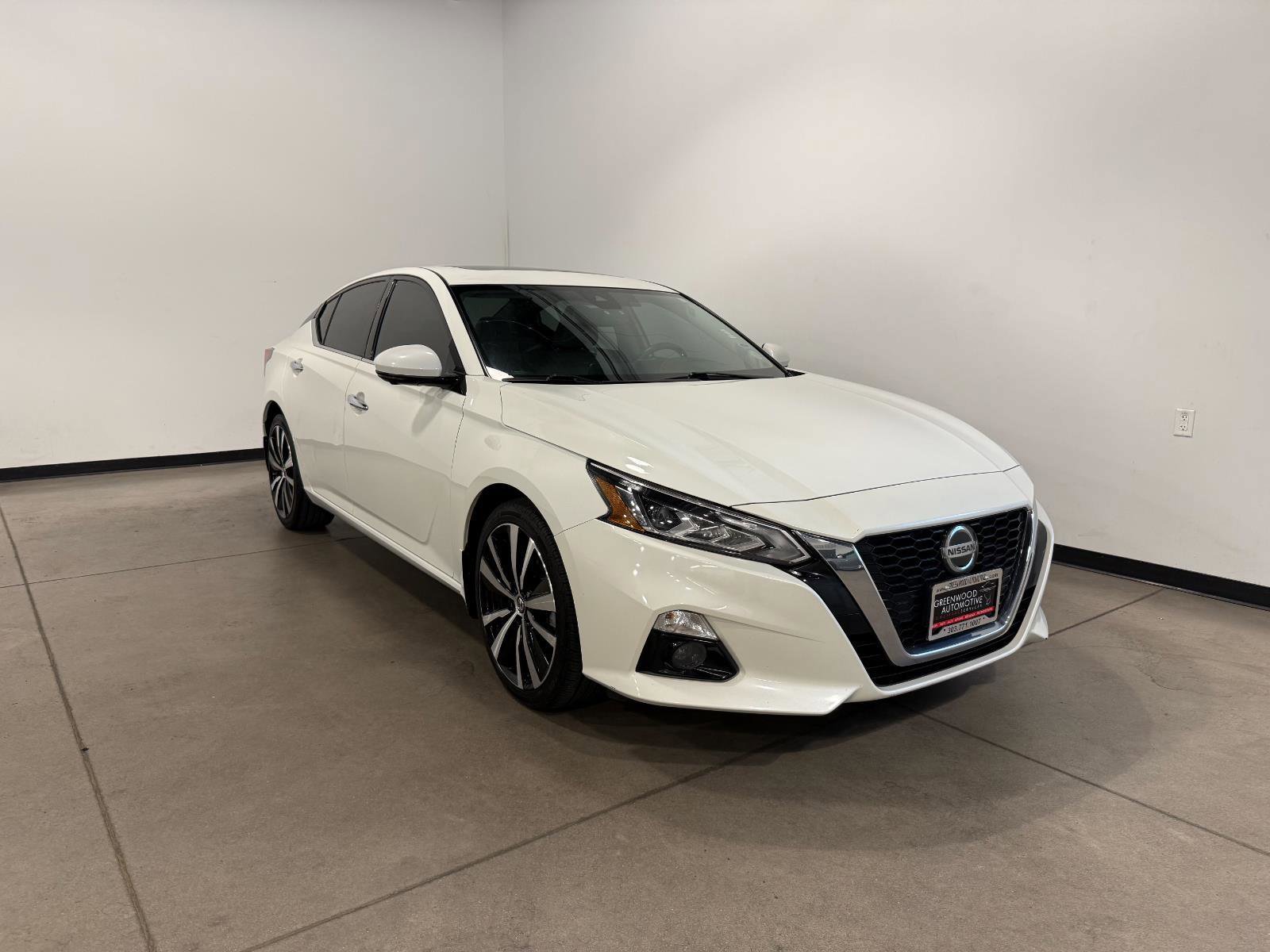 Used 2021 Nissan Altima 2.5 Platinum AWD/4WD image 1