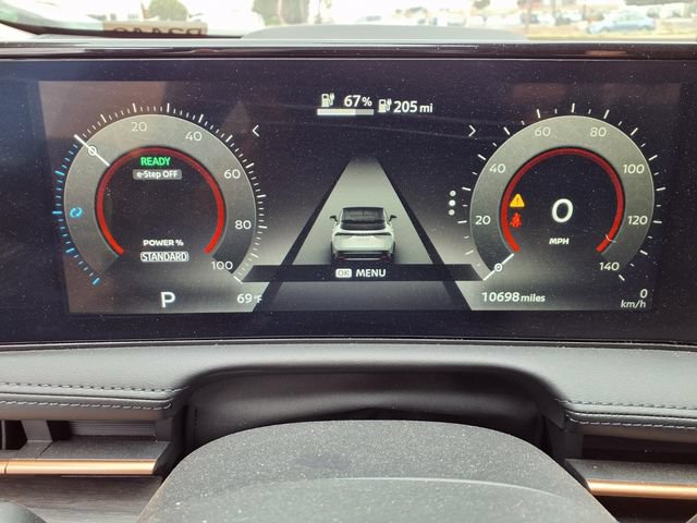 Used 2024 Nissan Ariya AWD image 11