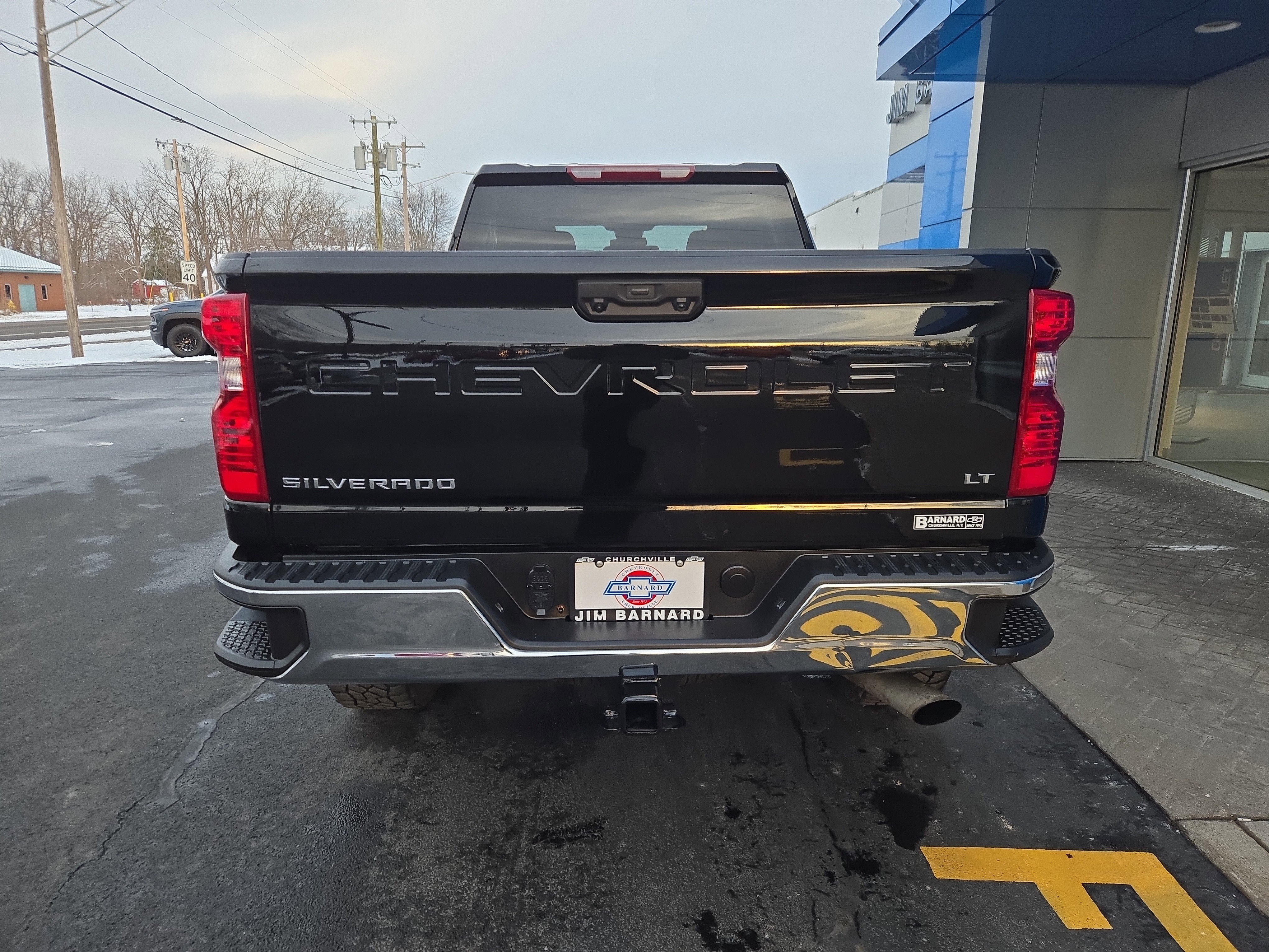 Used 2024 Chevrolet Silverado 2500 LT image 9