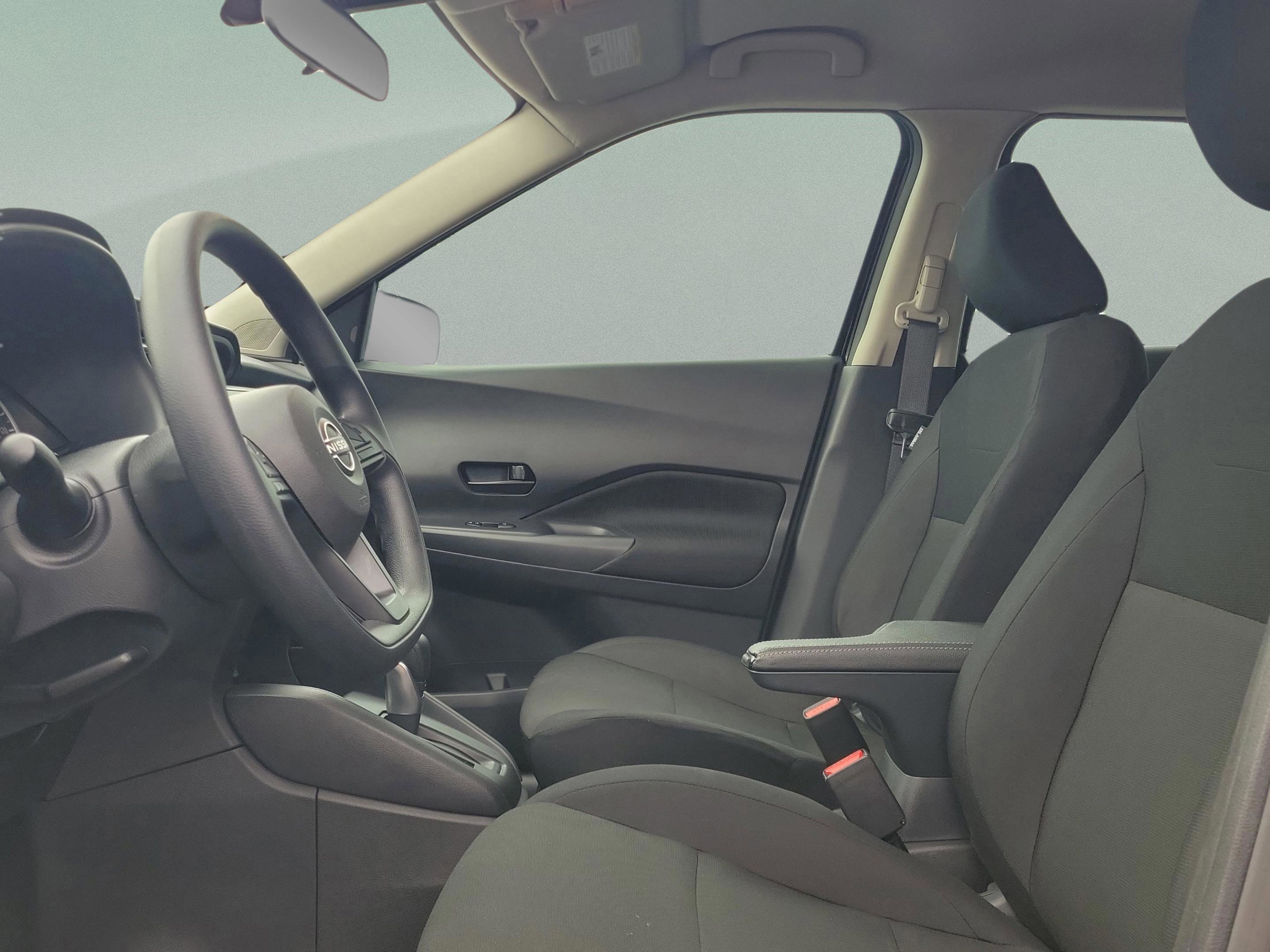 Used 2025 Nissan Kicks Play S image 13