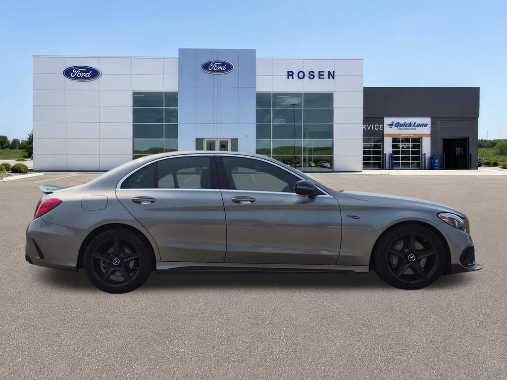 Used 2016 Mercedes-Benz C 300 4MATIC Sedan image 2