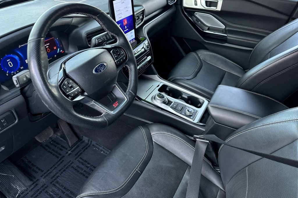 Certified 2022 Ford Explorer ST w/ Equipment Group 401A image 10
