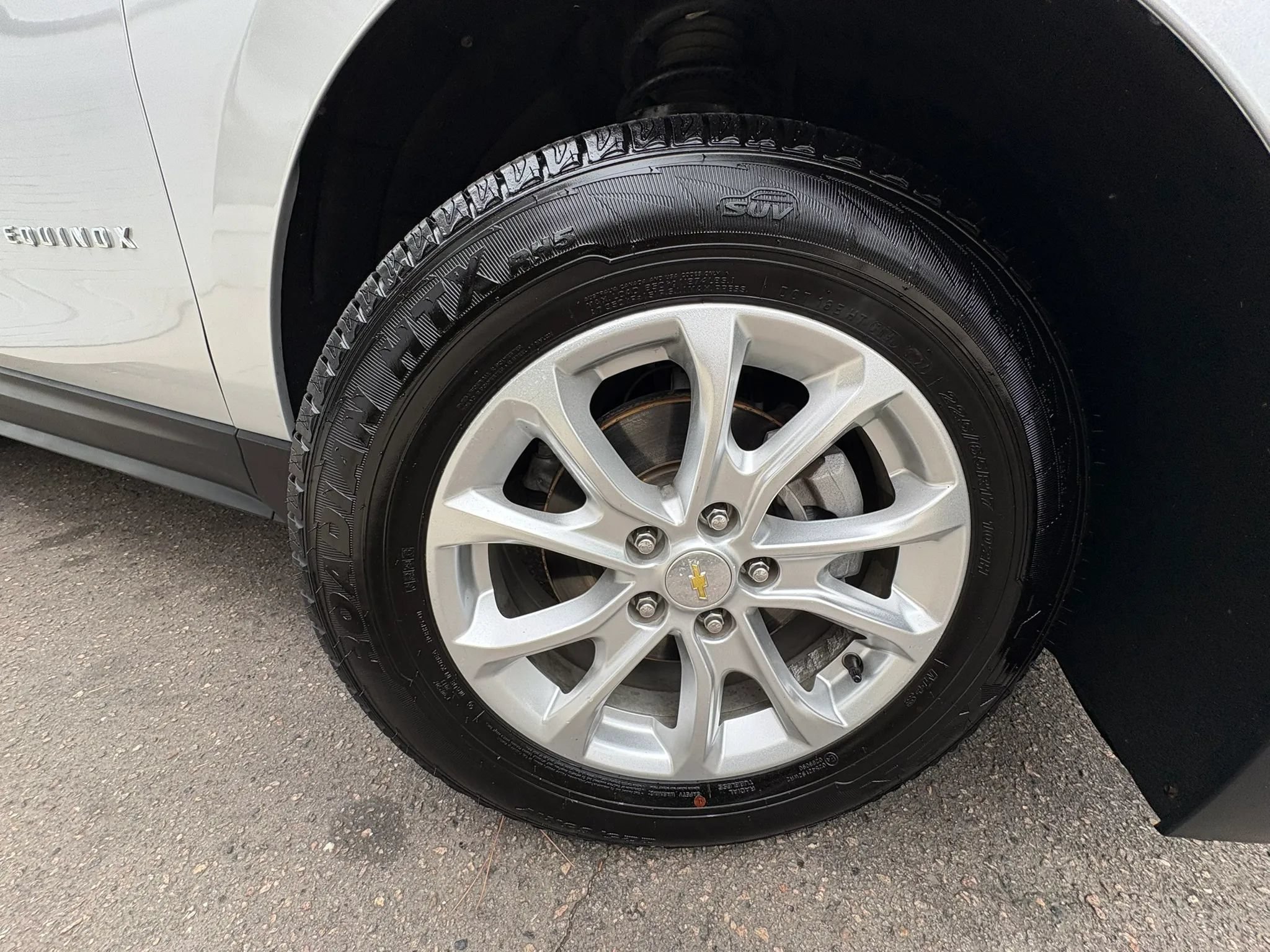 Used 2021 Chevrolet Equinox LT AWD/4WD image 43