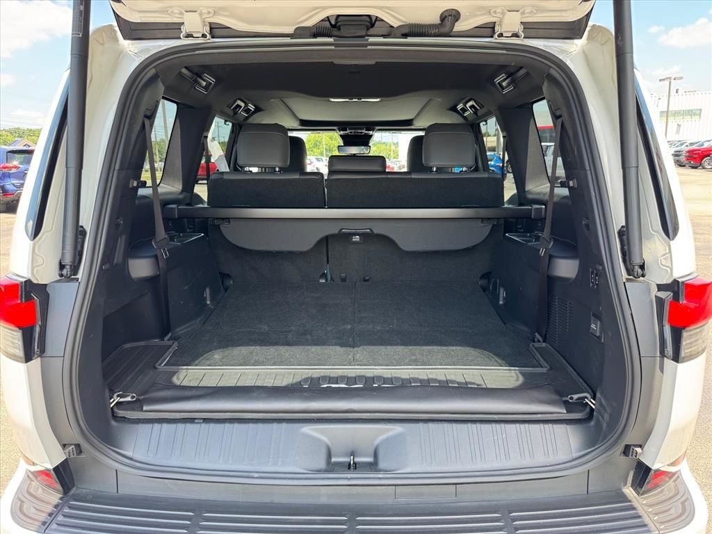 Used 2024 Lexus GX 550 w/ Accessory Package (2T) AWD/4WD image 20