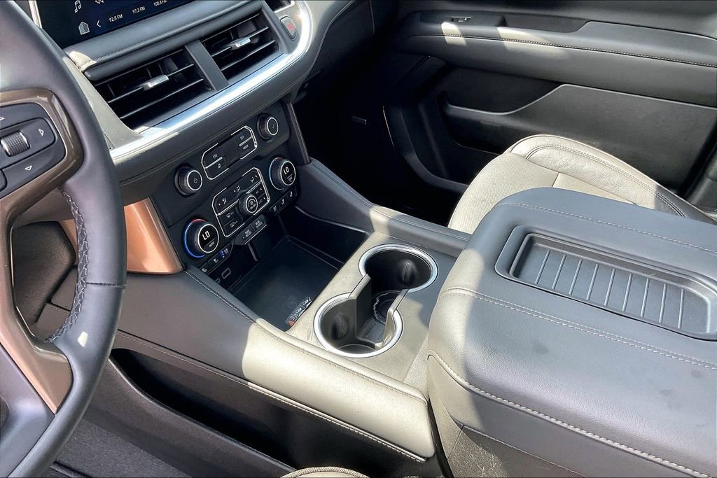 Used 2023 Chevrolet Tahoe High Country w/ Premium Package AWD/4WD image 19