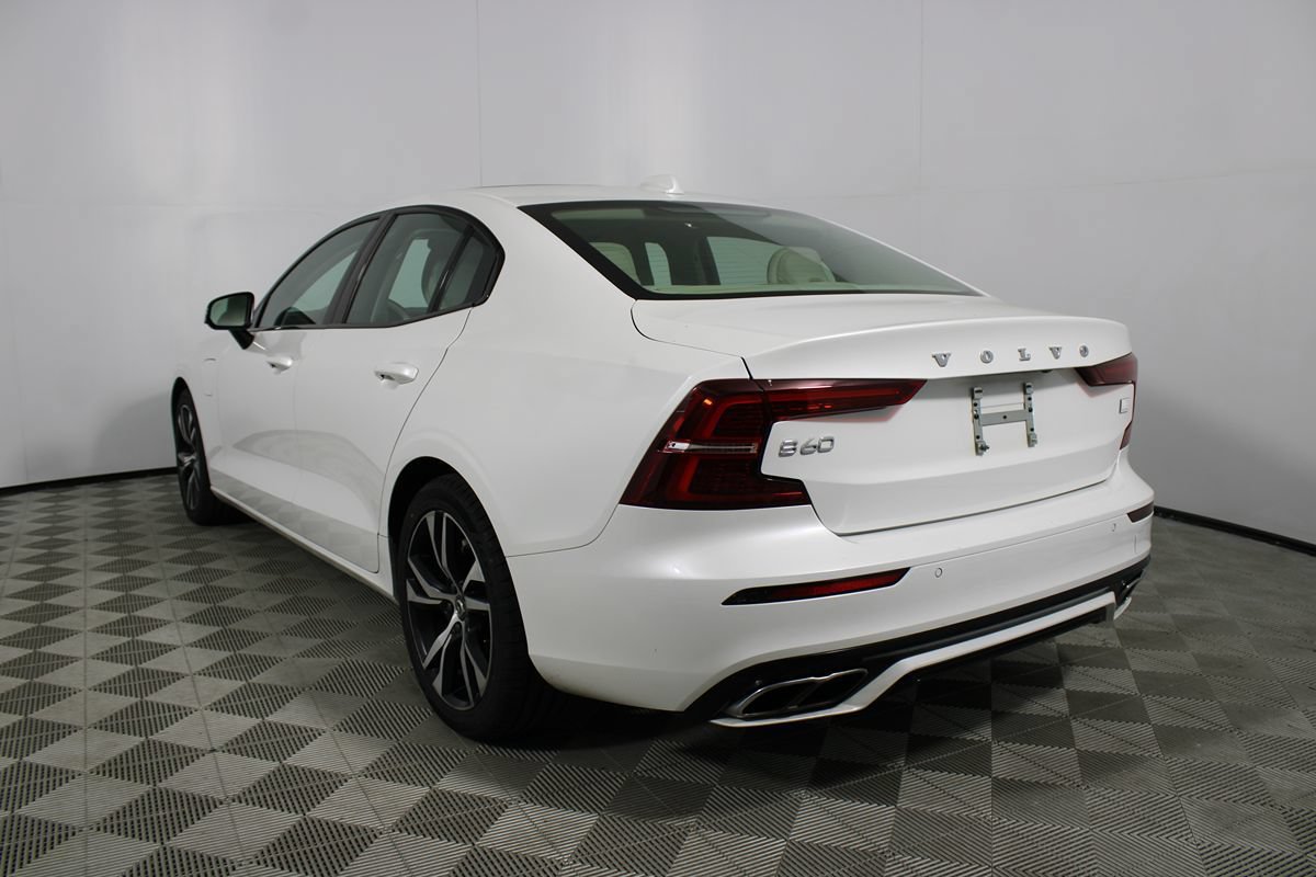 Used 2021 Volvo S60 T8 R-Design Expression AWD/4WD image 39
