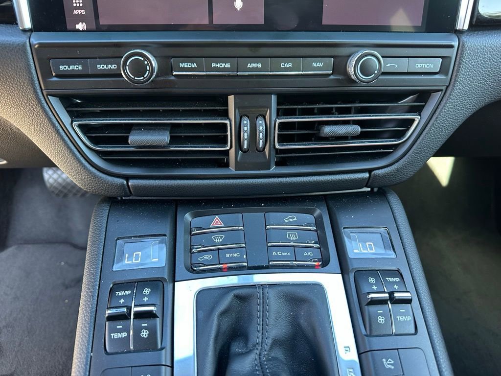 Used 2020 Porsche Macan S image 22