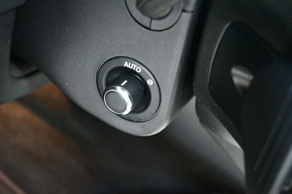 Used 2017 Jaguar F-TYPE Coupe RWD image 55