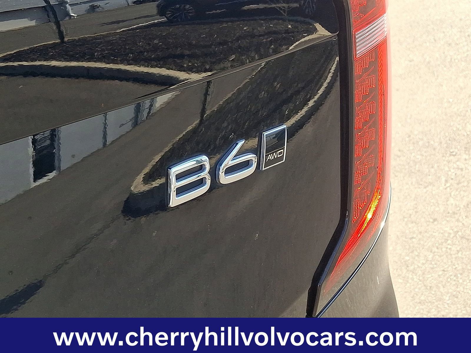 Certified 2025 Volvo XC90 B6 Core image 32