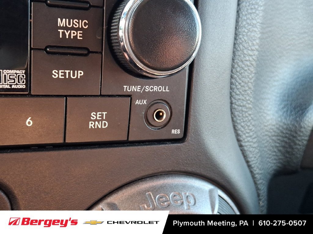 Used 2018 Jeep Wrangler Unlimited Sport S AWD/4WD image 26