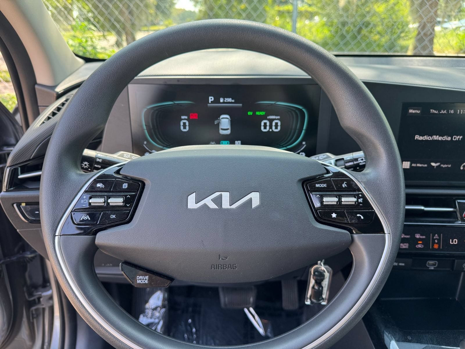 Used 2026 Kia Niro LX FWD image 25