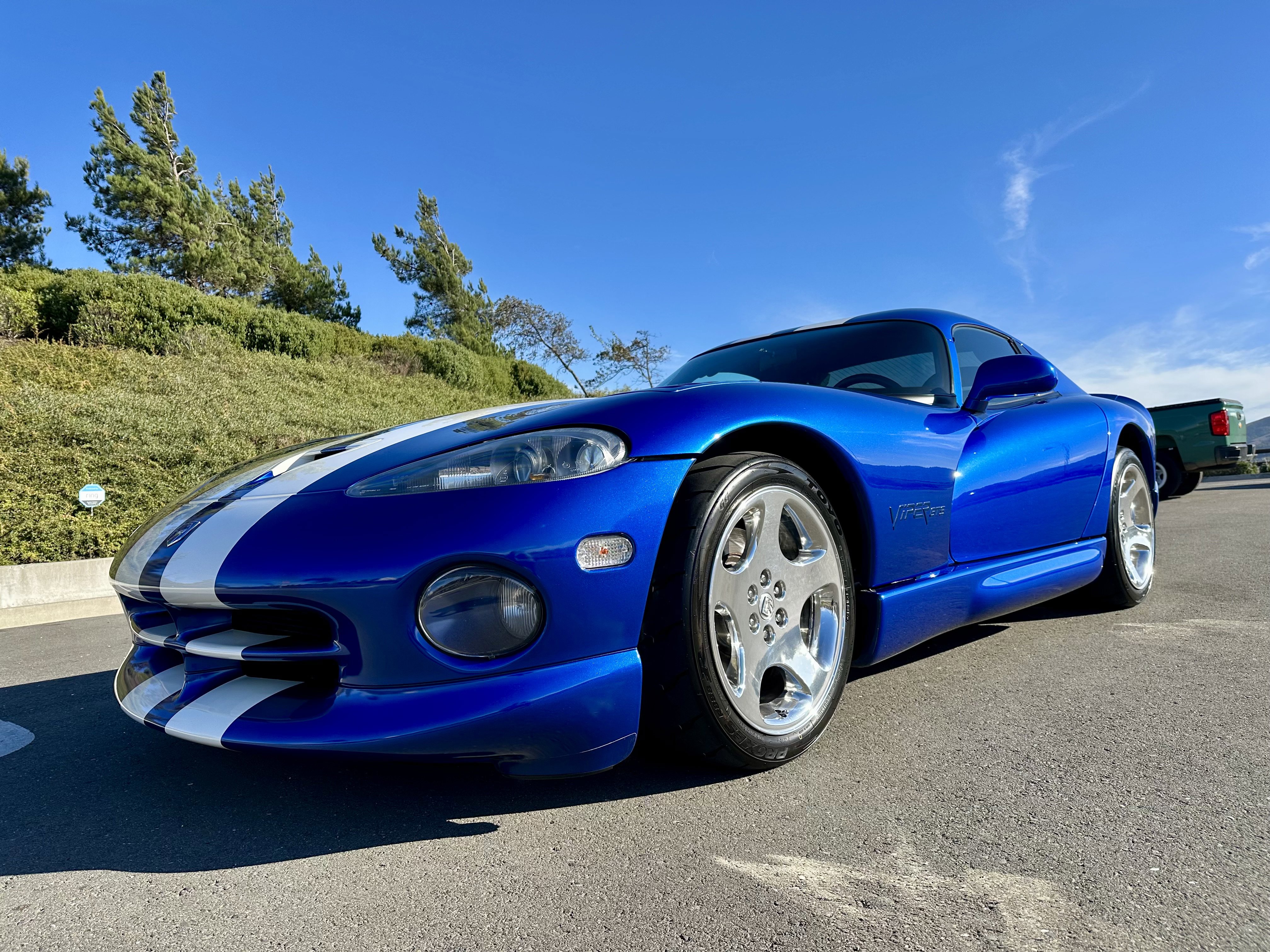 Used 1997 Dodge Viper GTS image 8