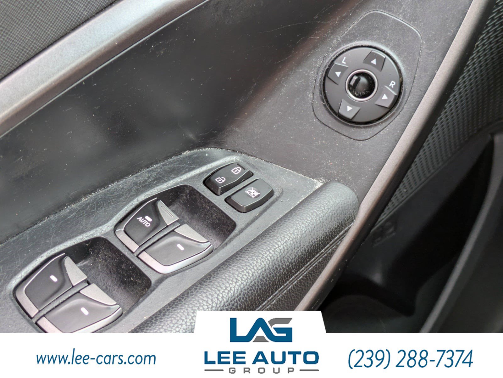 Used 2013 Hyundai Santa Fe Sport 2.0T w/ Technology Pkg FWD image 18
