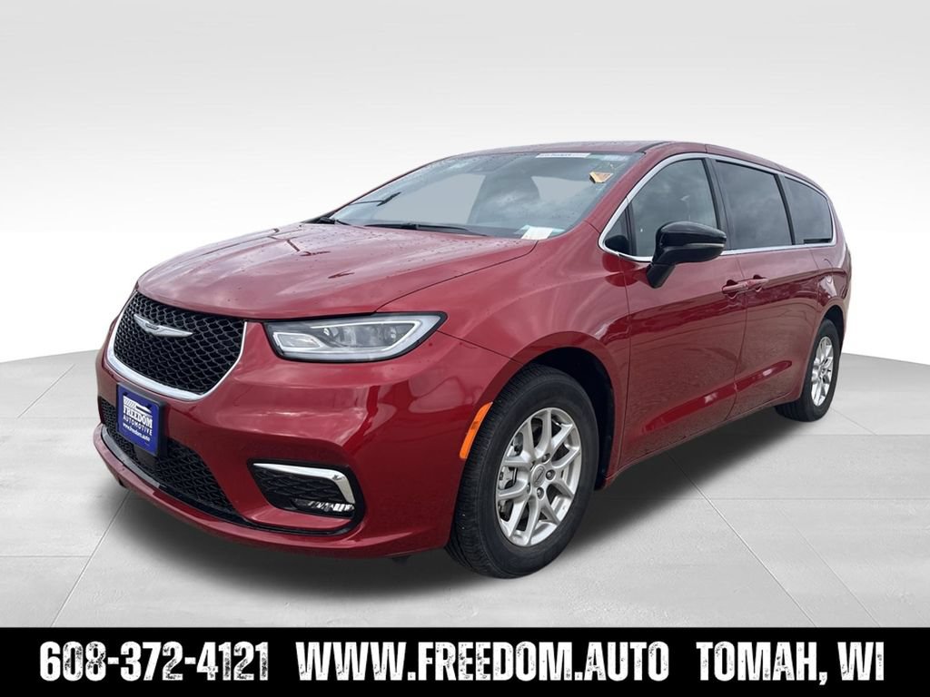 Used 2025 Chrysler Pacifica Select FWD image 2