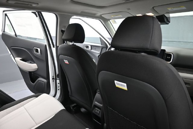 New 2026 Hyundai Venue SEL FWD image 15