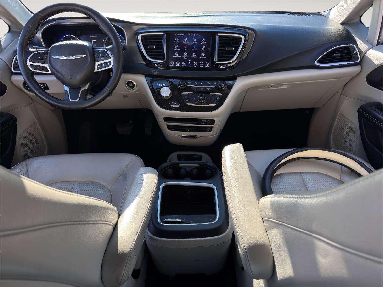 Used 2020 Chrysler Pacifica Touring-L Plus image 20