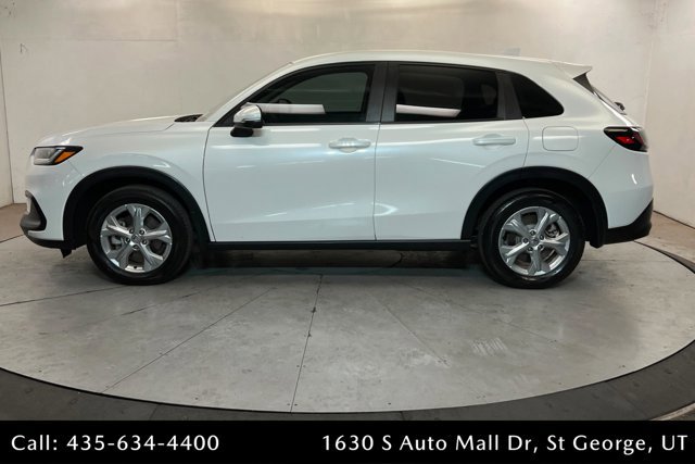 Used 2024 Honda HR-V LX image 2
