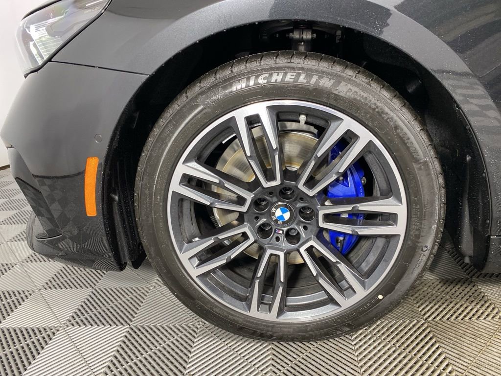 New 2026 BMW 530i xDrive w/ M Sport Package image 5