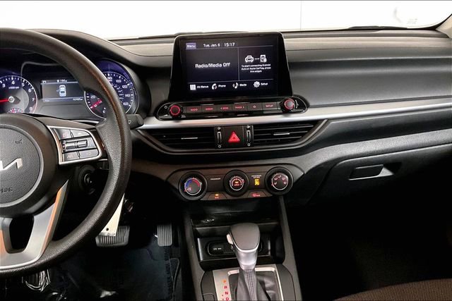 Used 2022 Kia Forte LXS image 6