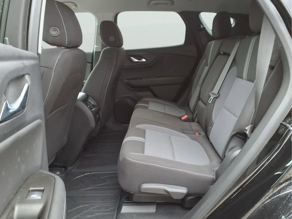 Used 2023 Chevrolet Blazer LT w/ Driver Confidence Package FWD image 16