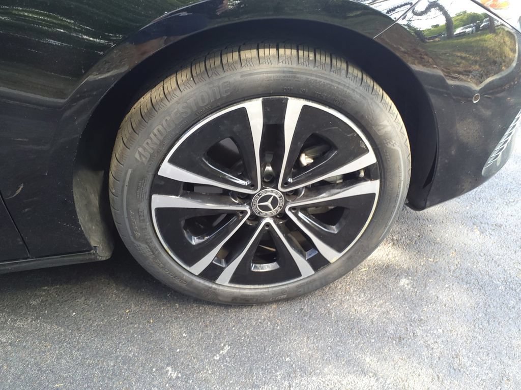 Certified 2025 Mercedes-Benz CLA 250 image 9
