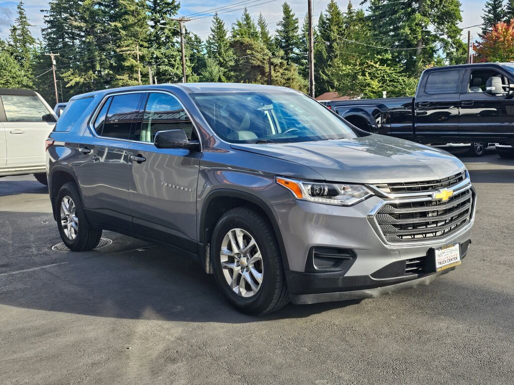 Used 2018 Chevrolet Traverse LS image 3