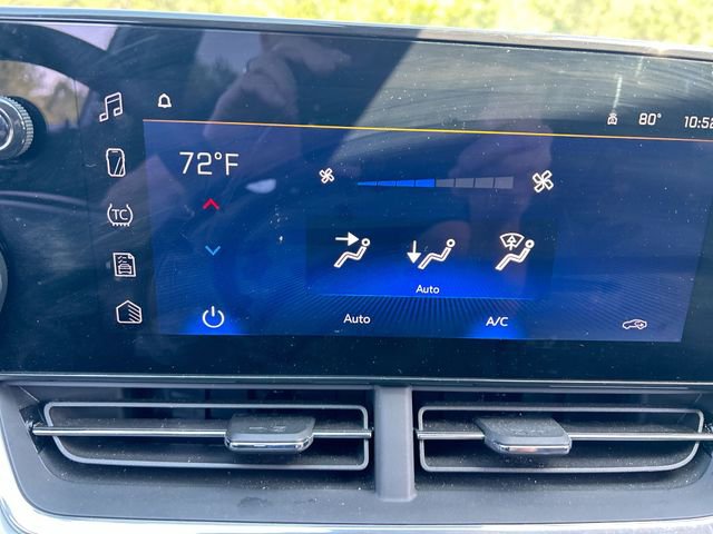 Used 2024 Chevrolet Trax LT w/ Driver Confidence Package FWD image 22