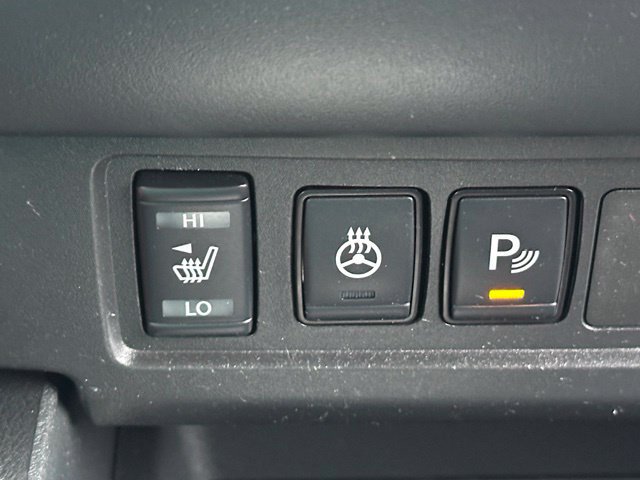 Used 2022 Nissan Frontier SV AWD/4WD image 30