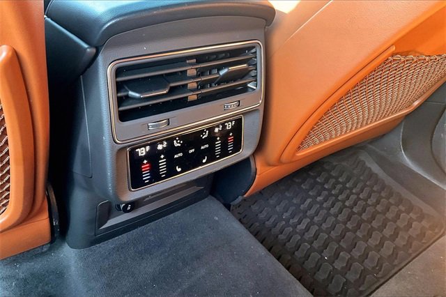 Used 2025 Audi Q8 Prestige w/ Prestige Package image 25