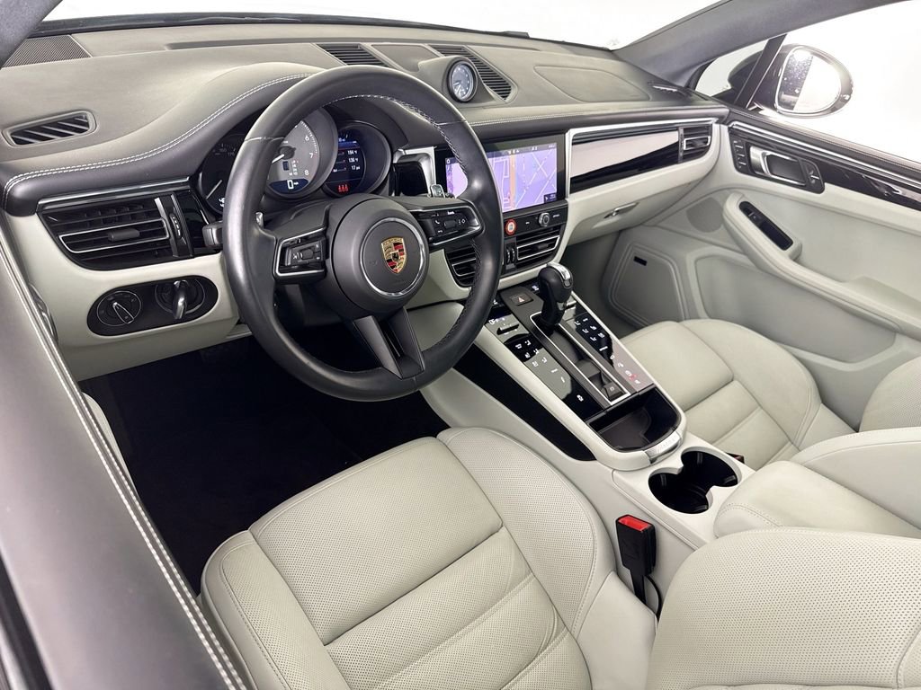 Used 2024 Porsche Macan S image 26