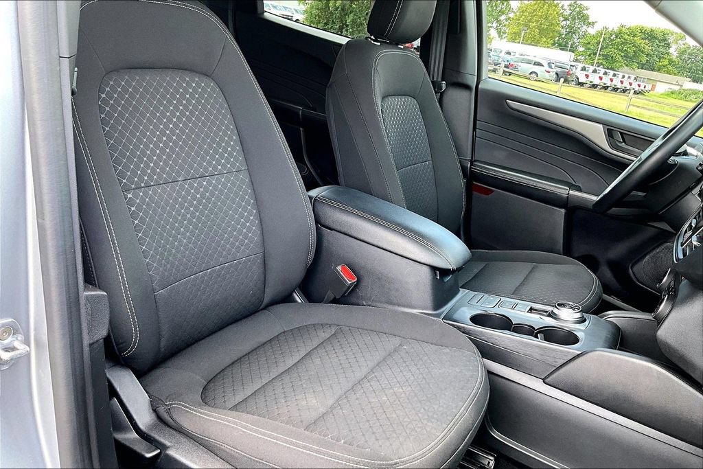 Used 2024 Ford Escape Active w/ Cold Weather Package FWD image 7