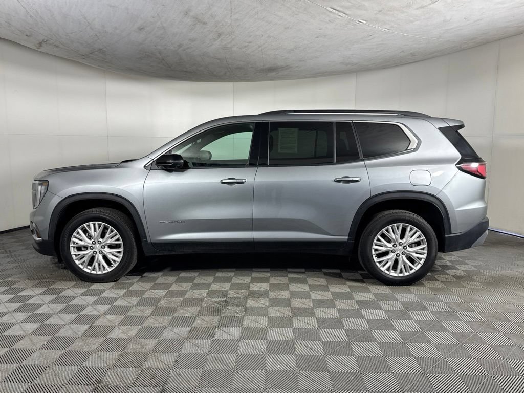 Certified 2026 GMC Acadia Elevation w/ Elevation Premium Package AWD/4WD image 14