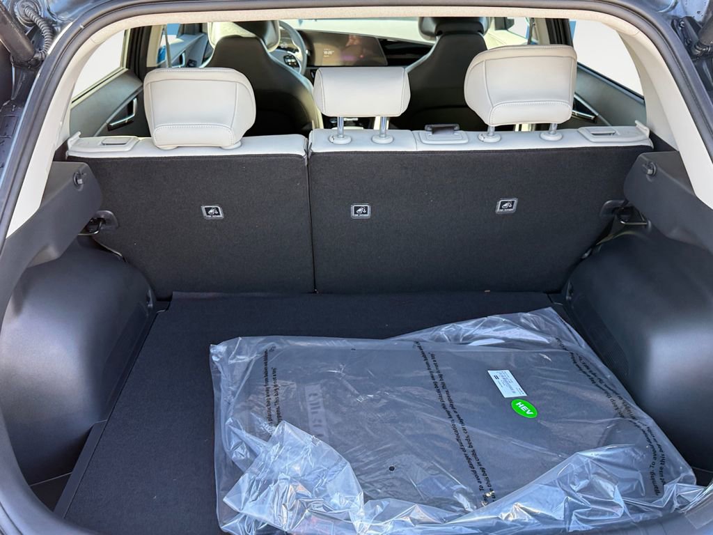 New 2026 Kia Niro EX w/ EX Premium Package image 16
