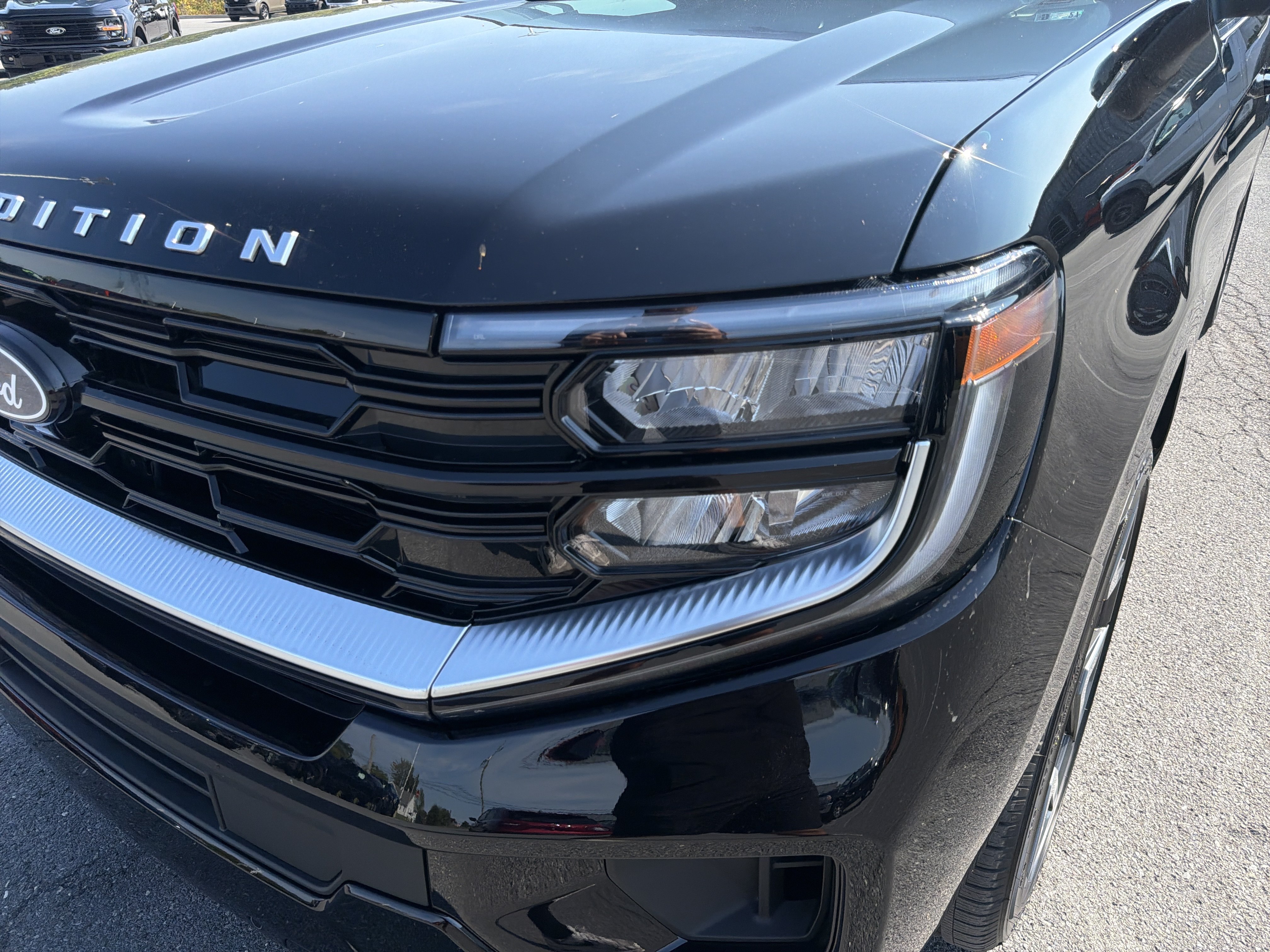 New 2027 Ford Expedition Max Platinum w/ Platinum Ultimate Package AWD/4WD image 10