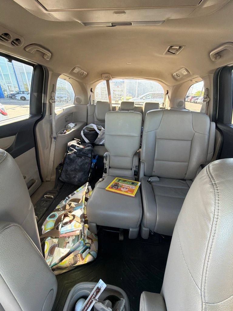 Used 2014 Honda Odyssey Touring Elite image 15