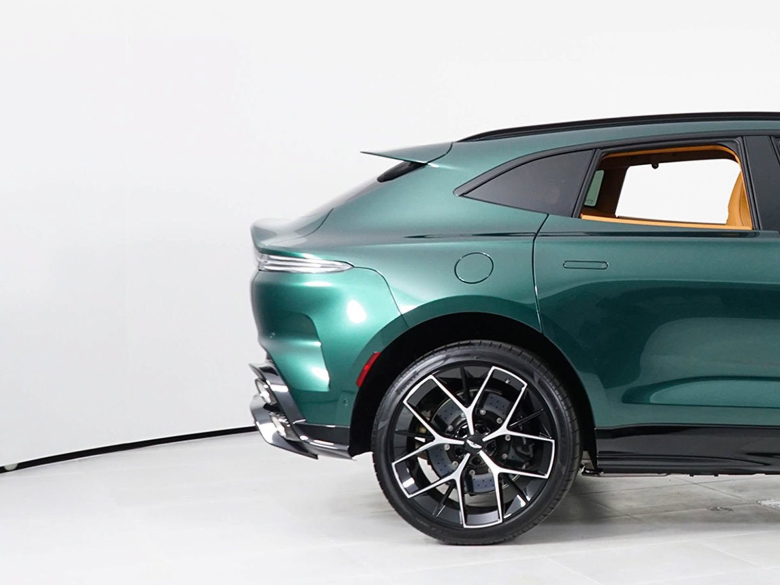 New 2026 Aston Martin DBX 707 AWD/4WD image 14