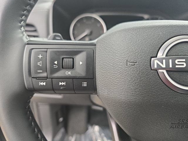 Used 2026 Nissan Rogue SV FWD image 17