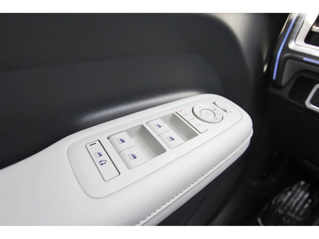 Used 2024 Hyundai Santa Fe Calligraphy image 17