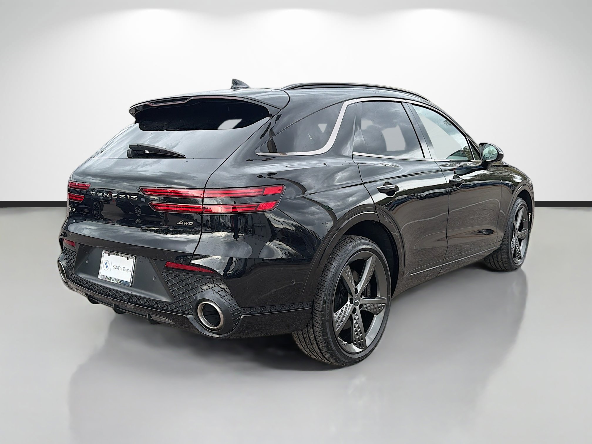 Used 2024 Genesis GV70 2.5T w/ Sport Prestige Package image 3